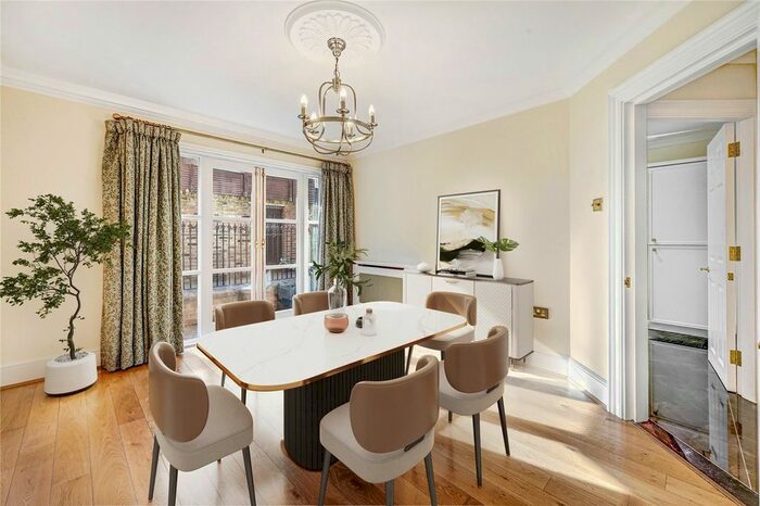 4 Bedroom Mews To Rent In Eagle Place, South Kensington, London, SW7