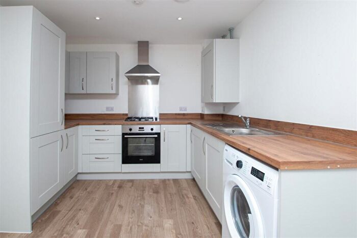 2 Bedroom House To Rent In Twain Way, Tattenhoe Park, Milton Keynes, MK4