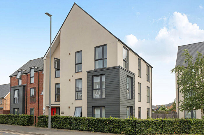 2 Bedroom Flat For Sale In Newport Road, Brooklands, Milton Keynes, MK10