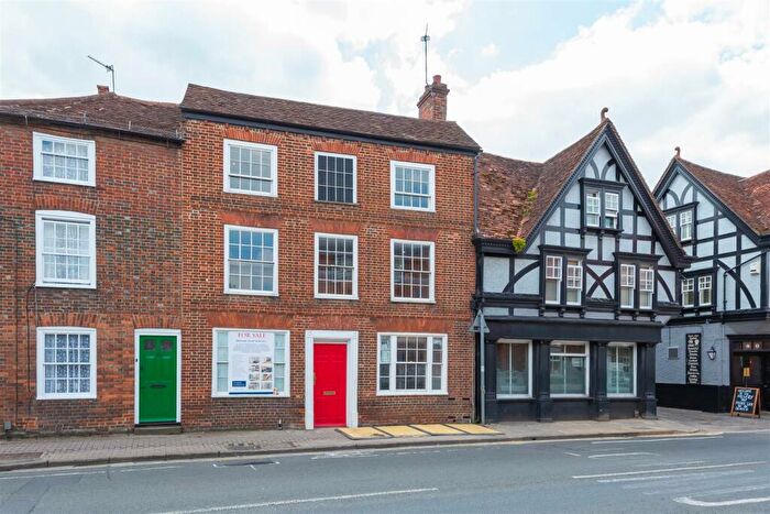 2 Bedroom Apartment To Rent In Central Abingdon, OX14
