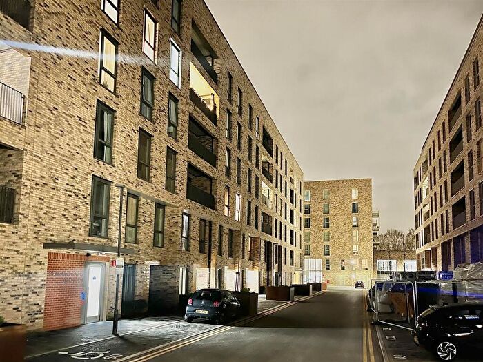 2 Bedroom Apartment To Rent In Mahindra Way, Beckton, London, E6