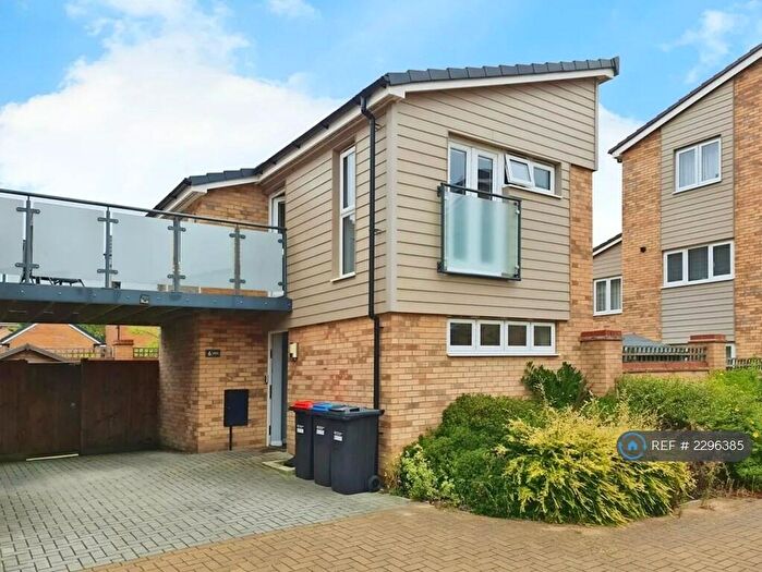 1 Bedroom Detached House To Rent In Agrippa Crescent, Milton Keynes, MK11