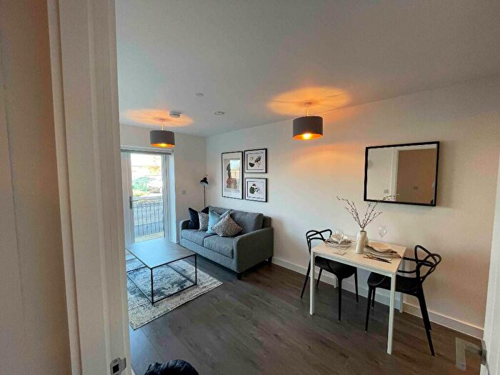 2 Bedroom Apartment For Sale In City Residence, Liverpool, L5