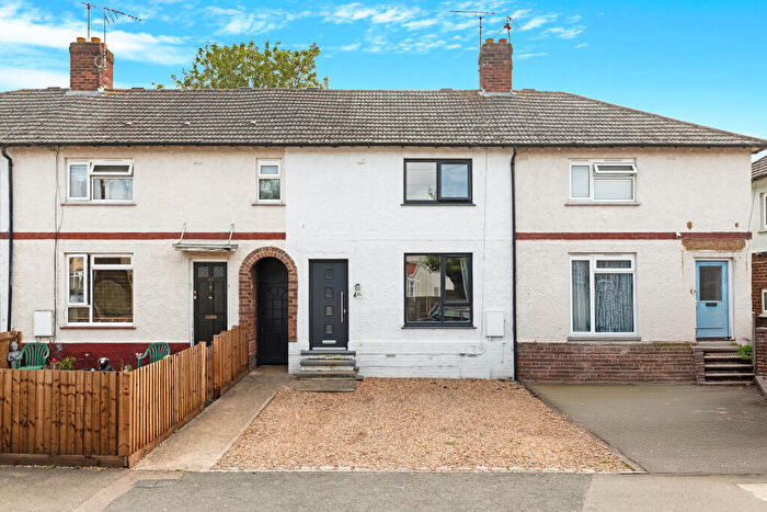 2 Bedroom Terraced House For Sale In Linden Avenue, Kettering, Northamptonshire, NN16