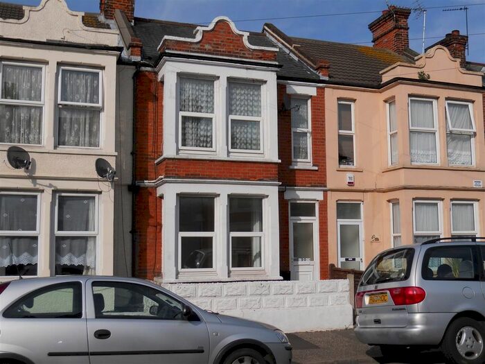 1 Bedroom Flat To Rent In Meredith Road, Clacton-On-Sea, CO15