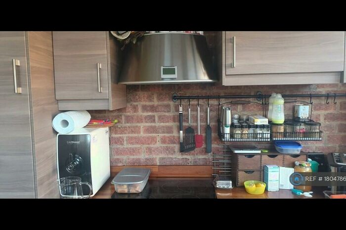 2 Bedroom Terraced House To Rent In Romsey Gardens, Dagenham, RM9