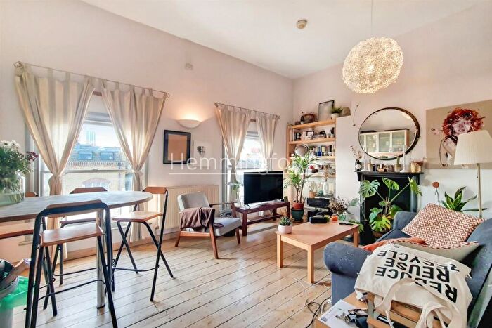 1 Bedroom Apartment To Rent In Regents Park Road, Primrose Hill, NW1