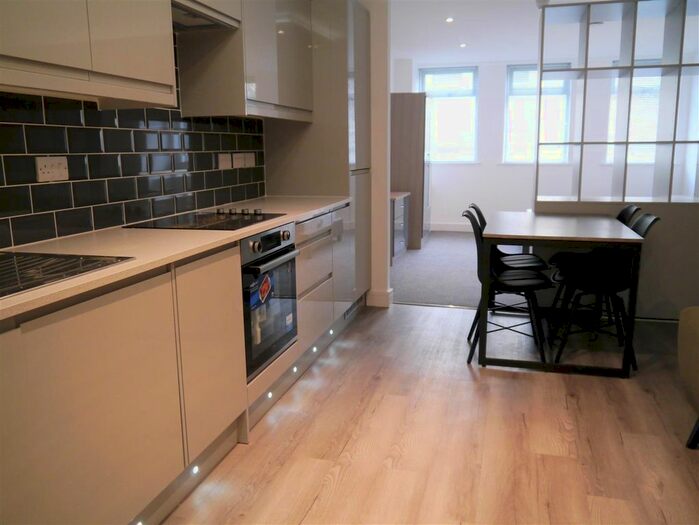 1 Bedroom Flat To Rent In Regal House, George Street, Hull, HU1