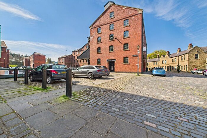 2 Bedroom Flat To Rent In The Warehouse, Victoria Quays, S2