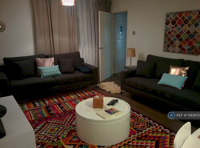 3 Bedroom Terraced House To Rent In Haydock Avenue, Sale, M33