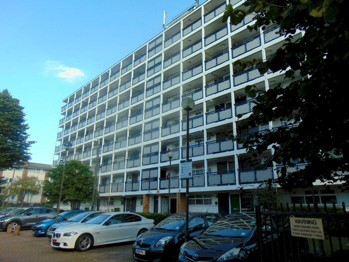 1 Bedroom Flat To Rent In Trinity Gardens, London, E16