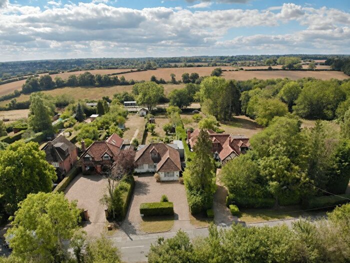 4 Bedroom Detached House For Sale In Bellingdon, Chesham, Buckinghamshire, HP5