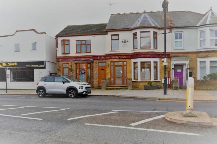 1 Bedroom Flat To Rent In London Road, Leigh On Sea, Essex SS9