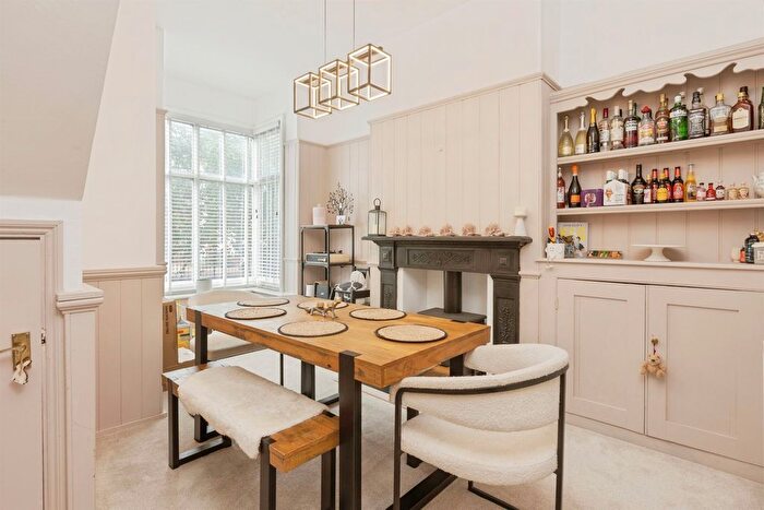 2 Bedroom Maisonette For Sale In Hastings Road, Pembury, Tunbridge Wells, TN2