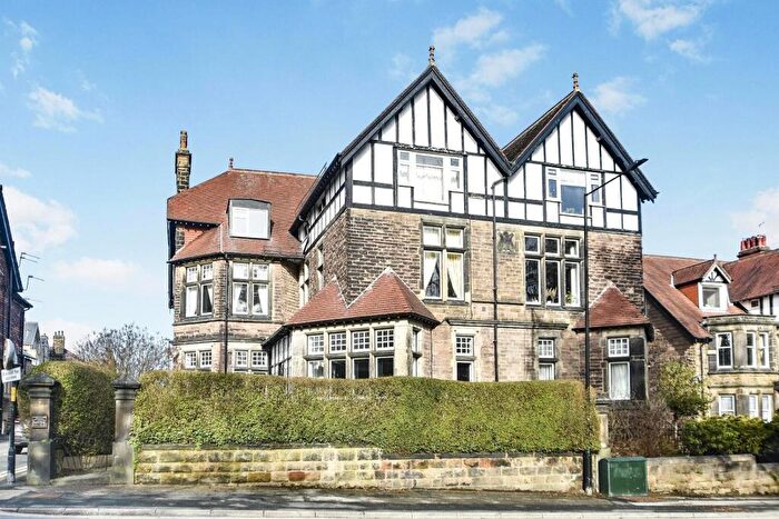 2 Bedroom Apartment For Sale In Springfield Avenue, Harrogate, HG1