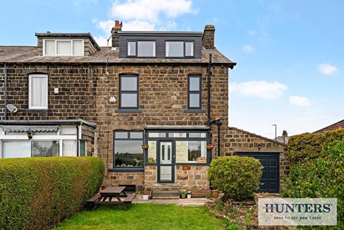 2 Bedroom End Terrace House For Sale In Victoria Terrace, Yeadon, Leeds, LS19