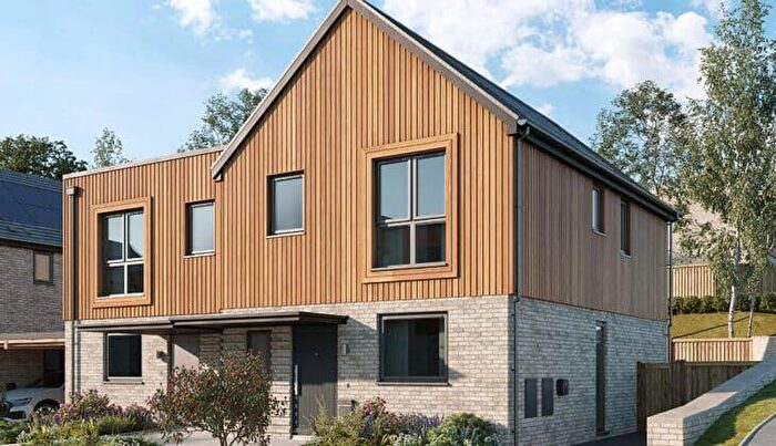 3 Bedroom Semi-Detached House For Sale In Gatcombe Orchard, Wrington, BS40
