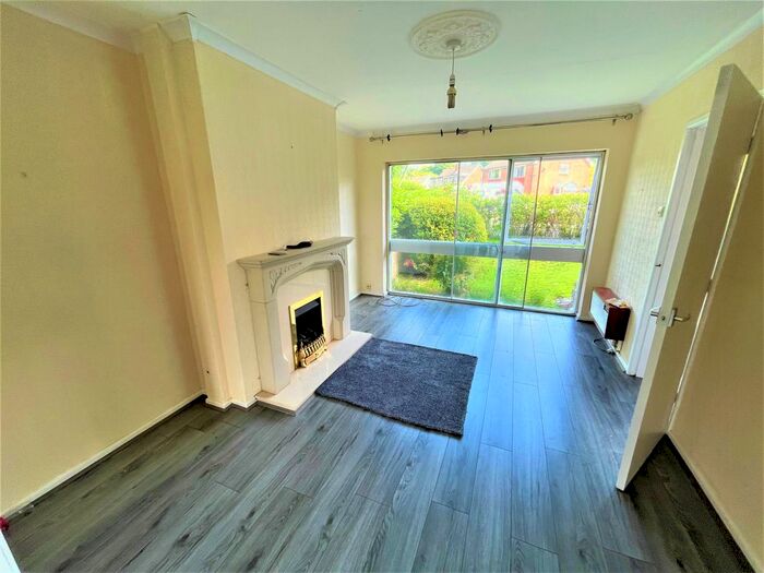 3 Bedroom Semi-Detached House To Rent In Lower Mead Drive, Burnley, BB12