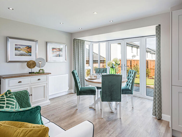 4 Bedroom Detached House For Sale In Meadowsweet Drive, Edinburgh, EH4