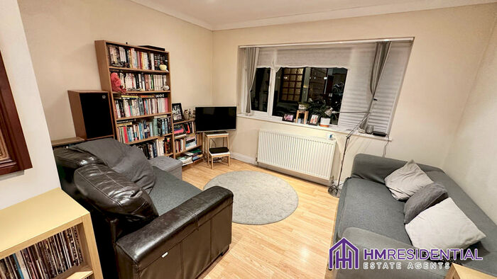 2 Bedroom Flat To Rent In Heaton Place, Heaton, NE6