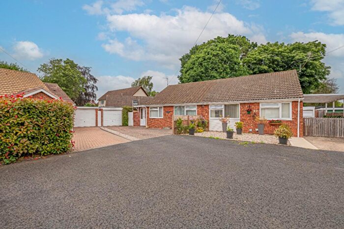 3 Bedroom Bungalow For Sale In Little Paxton, St. Neots, Cambridgeshire, PE19