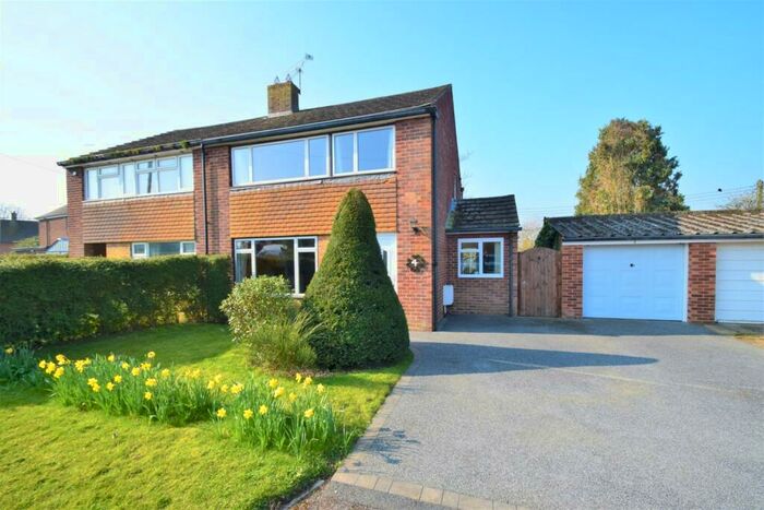 3 Bedroom Semi-Detached House To Rent In Kings Worthy, SO23