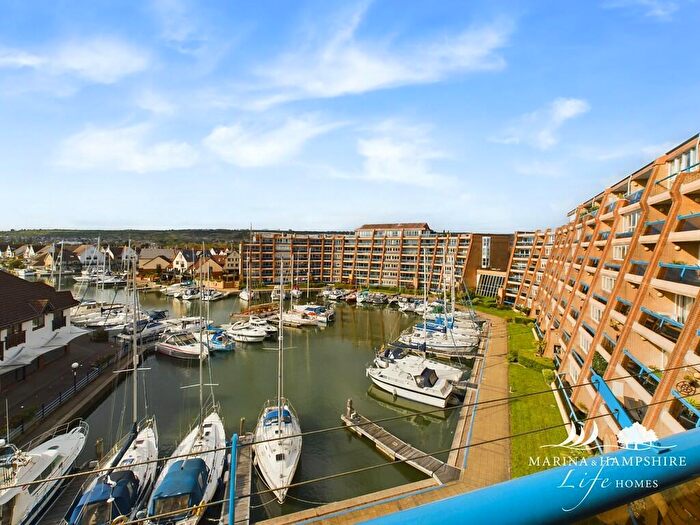 2 Bedroom Apartment For Sale In Oyster Quay, Port Solent, Portsmouth, PO6
