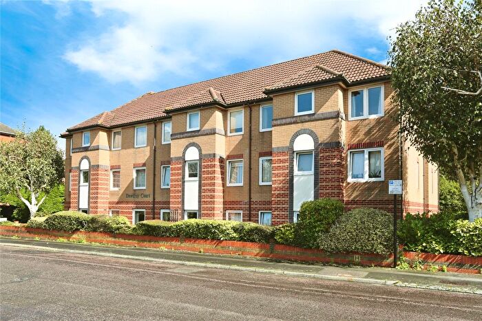 1 Bedroom Flat For Sale In Dawtrey Court, Southampton, SO17