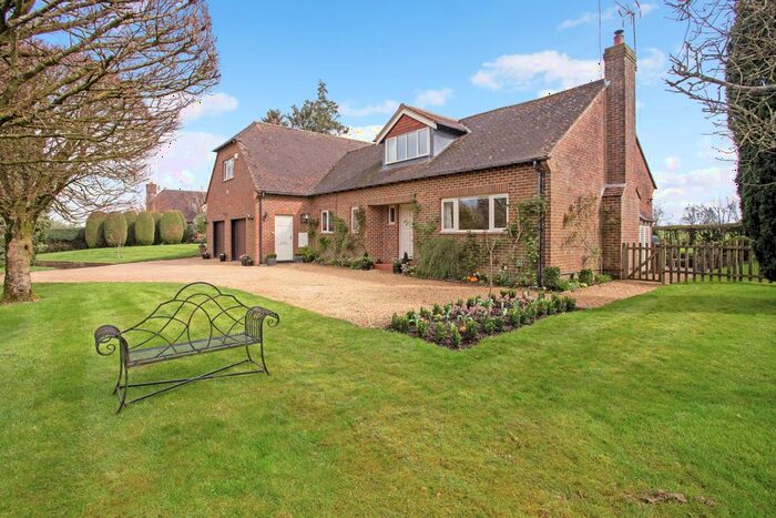 4 Bedroom Detached House For Sale In West Worldham, Alton, GU34