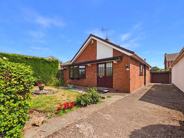 2 Bedroom Detached Bungalow For Sale In Park Road East, Calverton, Nottingham, NG14