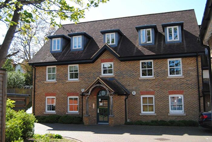 2 Bedroom Apartment To Rent In York Court, Cowper Road, Berkhamsted, HP4