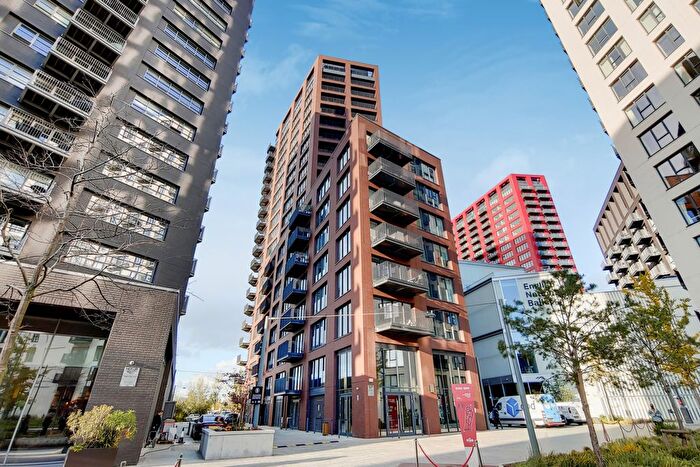 1 Bedroom Flat To Rent In London City Island, London, E14