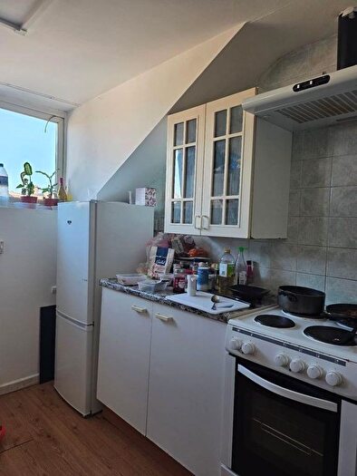 Studio To Rent In Colney Hatch Lane, Muswell Hill, London, N10