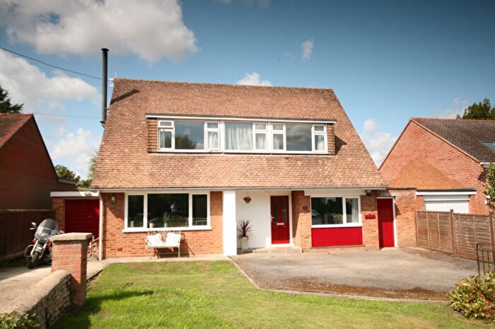 4 Bedroom Detached House For Sale In Silver Street Tetsworth Thame, OX9
