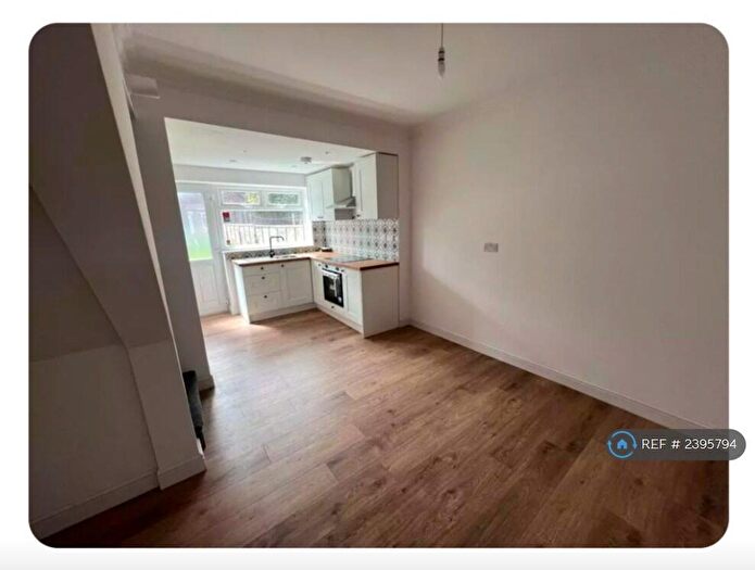 3 Bedroom Terraced House To Rent In Co-Operative Street, Goldthorpe, Rotherham, S63