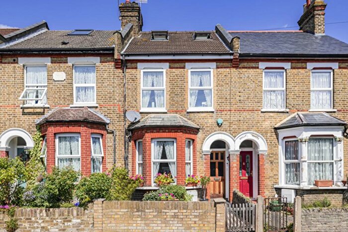 3 Bedroom Terraced House For Sale In Brodie Road, Enfield, EN2