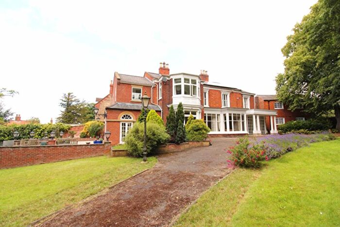 5 Bedroom Detached House For Sale In South Cliff Road, Kirton Lindsey, Gainsborough, DN21