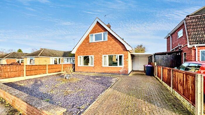 2 Bedroom Detached House For Sale In Hollywell Road, Lincoln, LN5