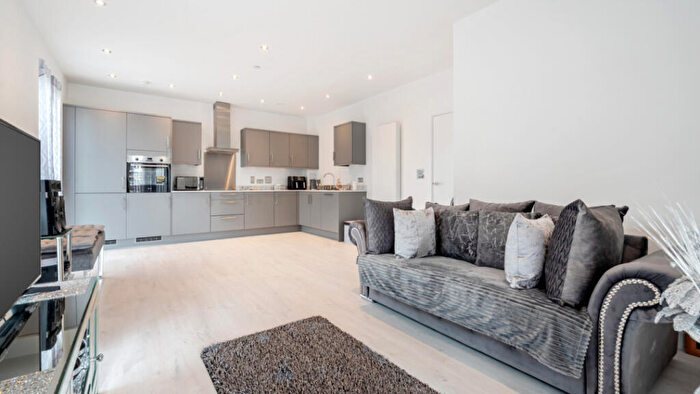 2 Bedroom Flat For Sale In Norris Apartments, IG11