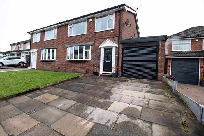 3 Bedroom Semi Detached House For Sale In Caldbeck Drive, Farnworth, Bolton, BL4