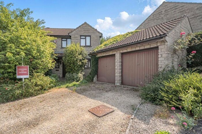 4 Bedroom Detached House For Sale In Kings Oak Meadow, Clutton, Bristol, BS39