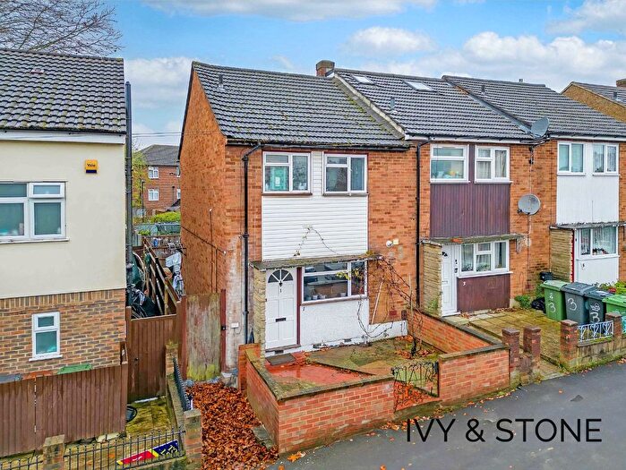 2 Bedroom Semi Detached House For Sale In Higham Place, London, Greater London, E17