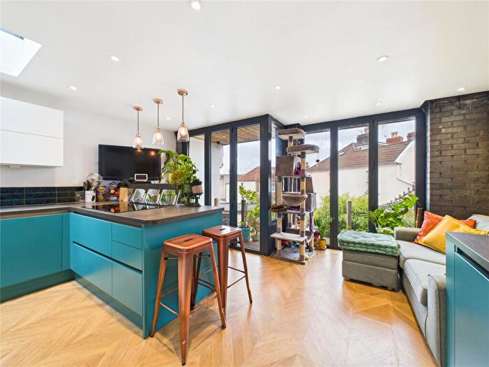 3 Bedroom End Of Terrace House For Sale In Dalston Road, Bristol, BS3