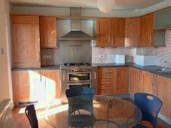 3 Bedroom Flat To Rent In Portland Gardens, Leith, Edinburgh, EH6