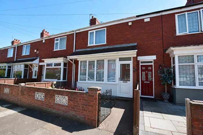 2 Bedroom Terraced House For Sale In George Street, Cleethorpes, DN35