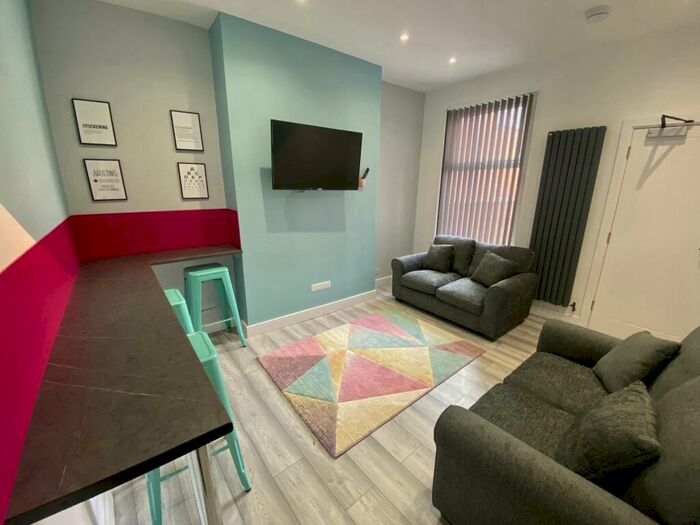 5 Bedroom Terraced House To Rent In Clarendon Park Road, Clarendon Park, LE2