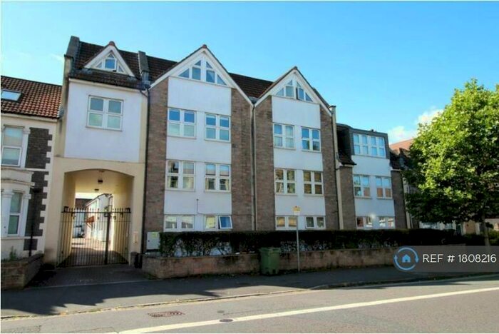 2 Bedroom Flat To Rent In Star Apartments, Bristol, BS16