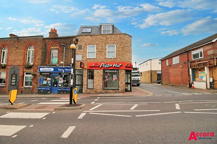 1 Bedroom Flat To Rent In Warley Hill, Warley, CM14