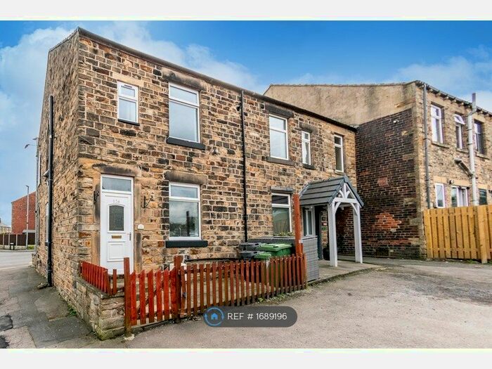 3 Bedroom End Of Terrace House To Rent In Roberttown Lane, Liversedge, WF15