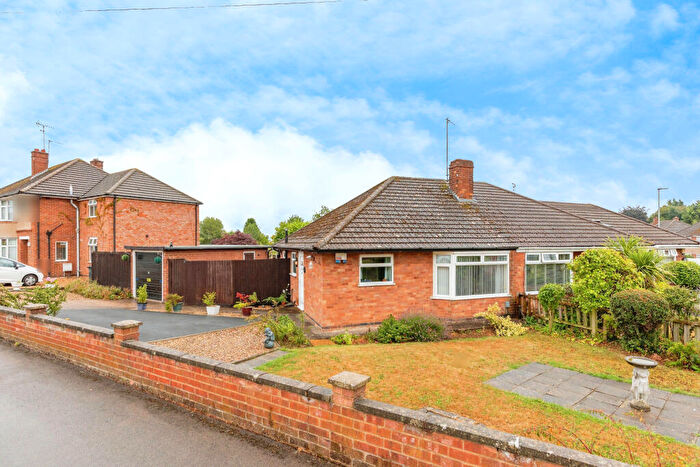 2 Bedroom Semi-Detached Bungalow For Sale In Coniston Road, Kettering, NN16